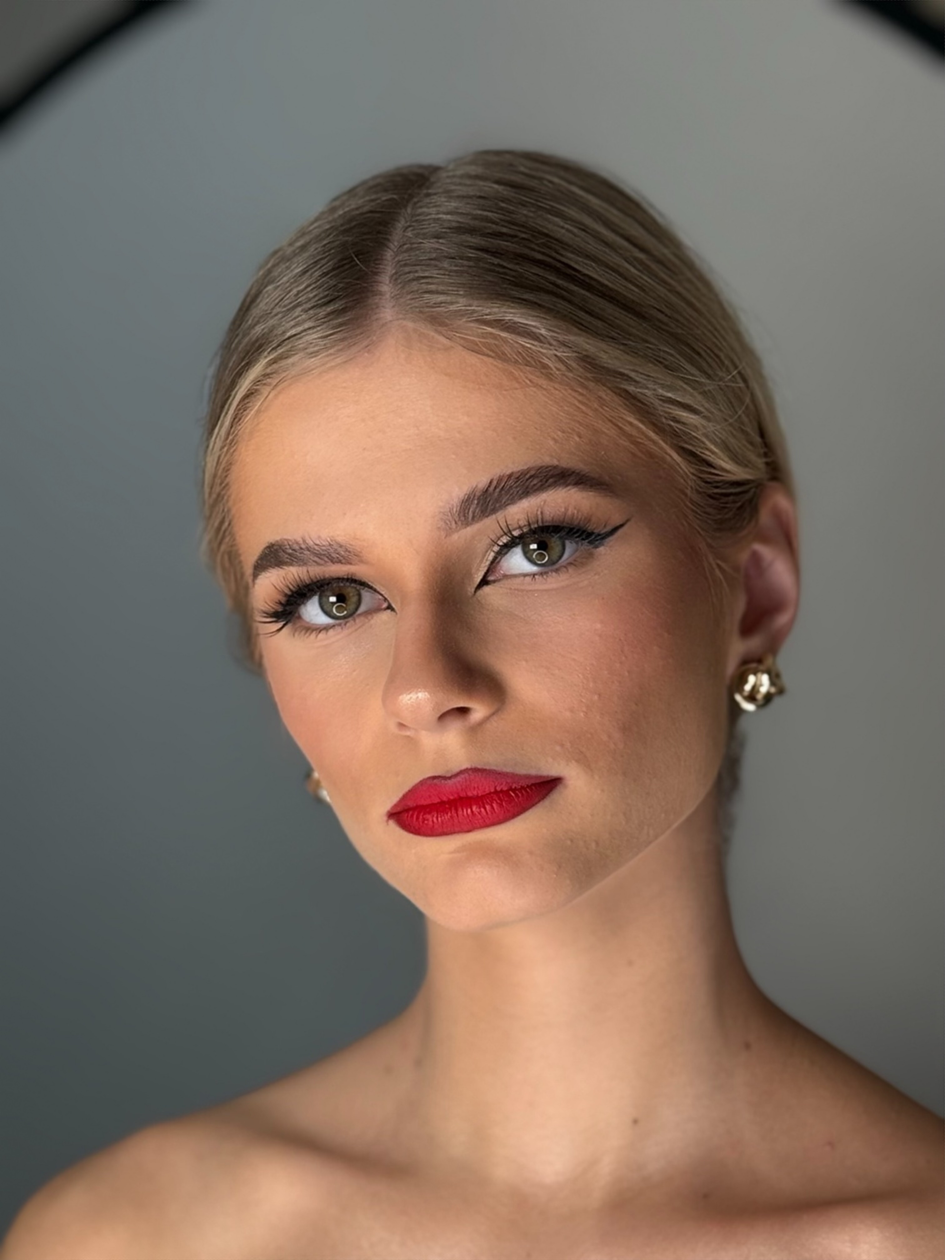 Portrait — professional makeup look, Juliere Beauty